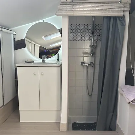 Atypical Nest Near Latin Quarter Daire *